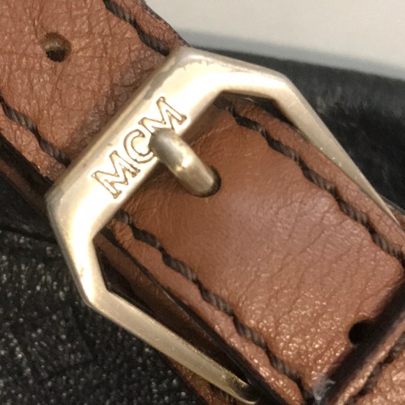 MCM (MICHEAL CROMER MUNCHEN) ITALIAN 100% LEATHER HOBO BAG WITH ADJUSTABLE STRAP - Picture 6 of 16